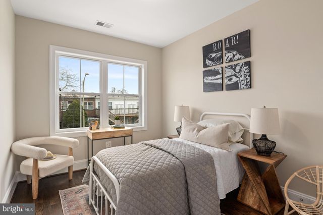 $1,110,000 | 440 Newton Place Northwest, Washington, DC 20010