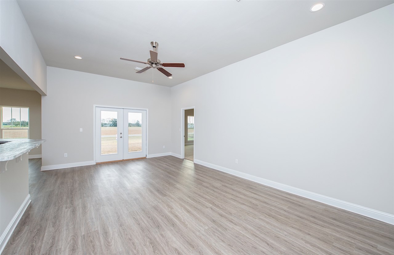 16936 Prado Loop Loxley, AL 36551 - Photo 12 of 33 Living