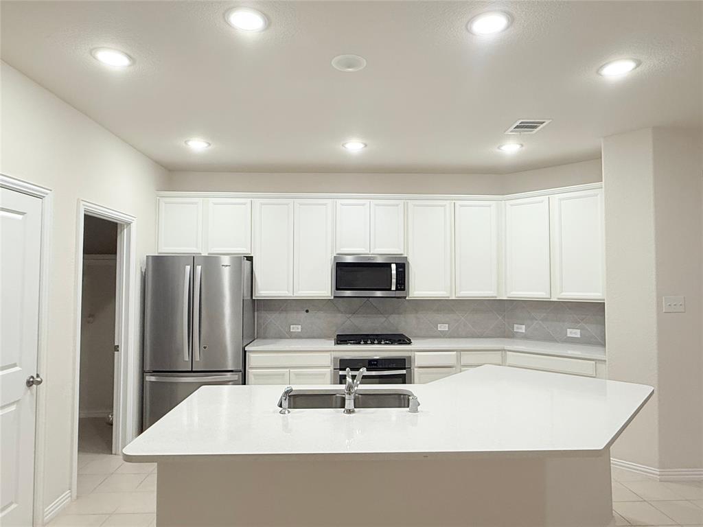 2059 Avondown Road Forney, TX 75126 - Photo 7 of 17