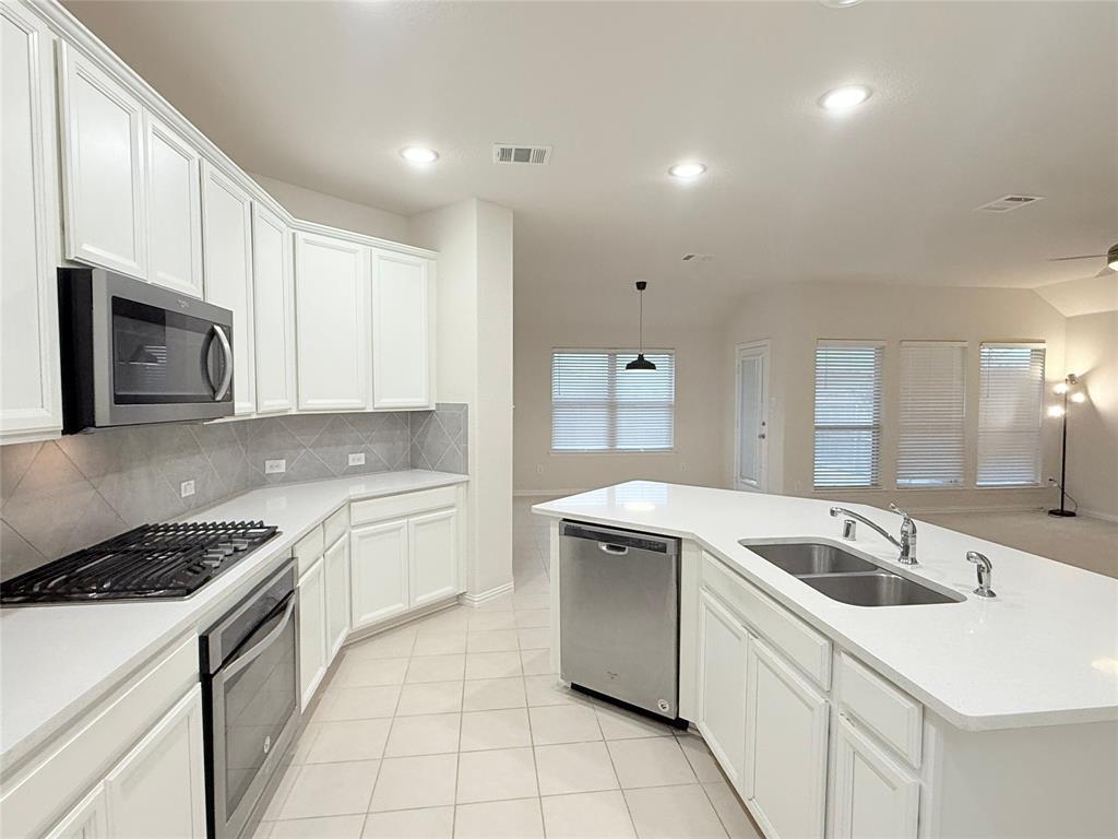 2059 Avondown Road Forney, TX 75126 - Photo 9 of 17