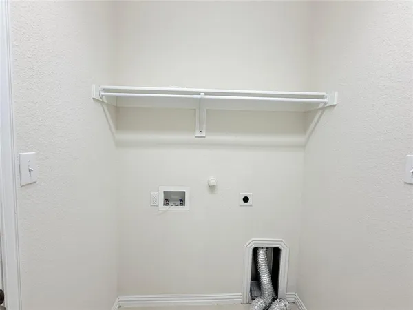 $2,000 | 2059 Avondown Road, Forney, TX 75126