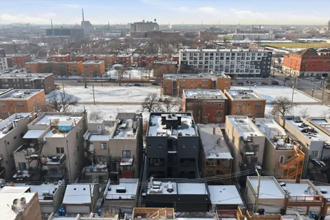 $799,900 | 1334 West Grenshaw Street, Unit 1E, Chicago, IL 60607