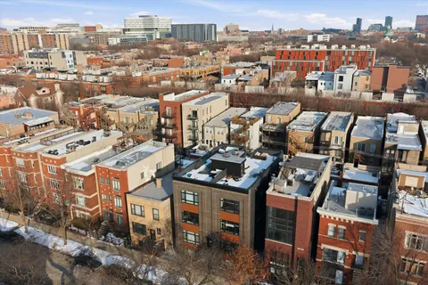 $799,900 | 1334 West Grenshaw Street, Unit 1E, Chicago, IL 60607