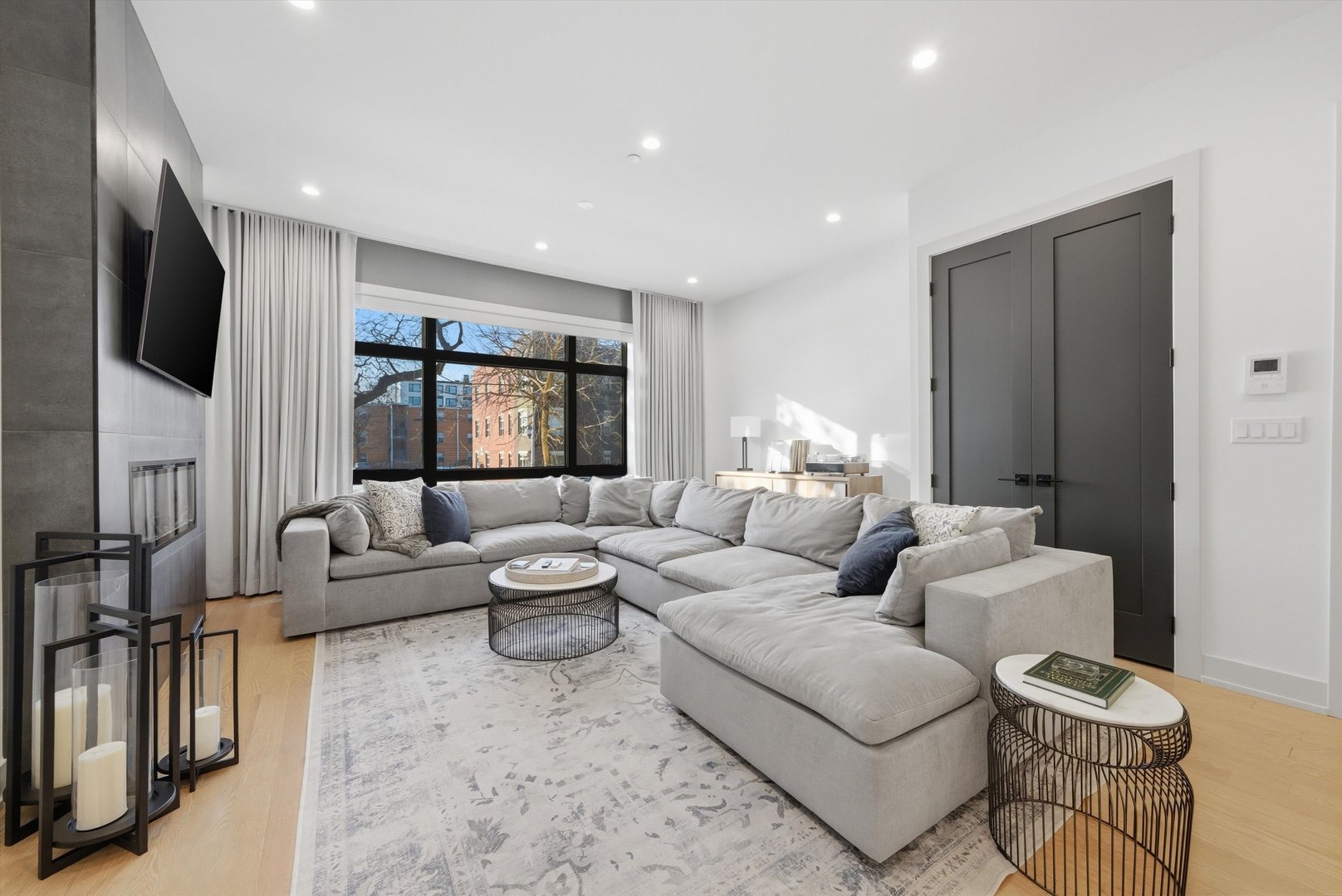 1334 West Grenshaw Street, Unit 1E Chicago, IL 60607 - Photo 5 of 33