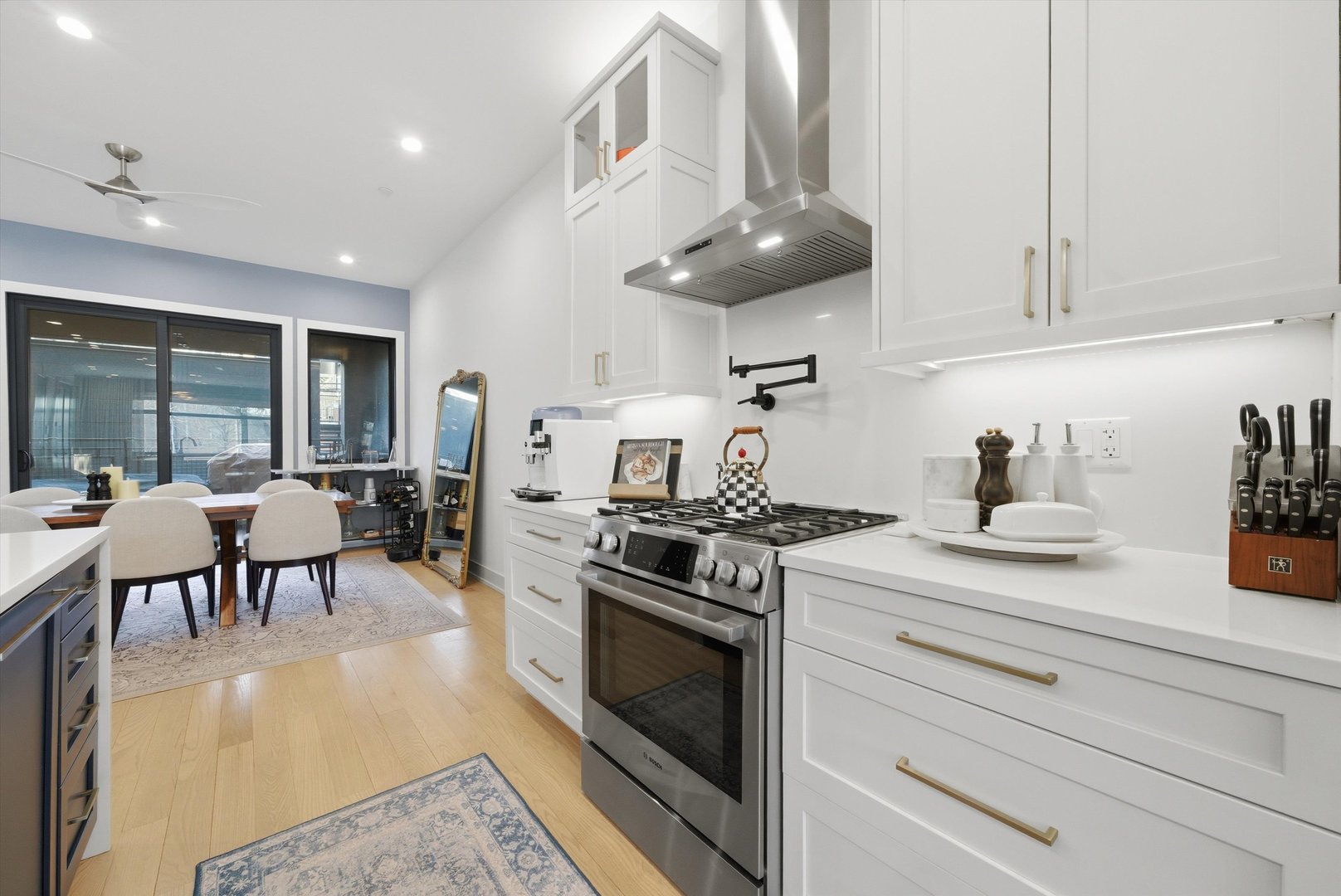 1334 West Grenshaw Street, Unit 1E Chicago, IL 60607 - Photo 10 of 33