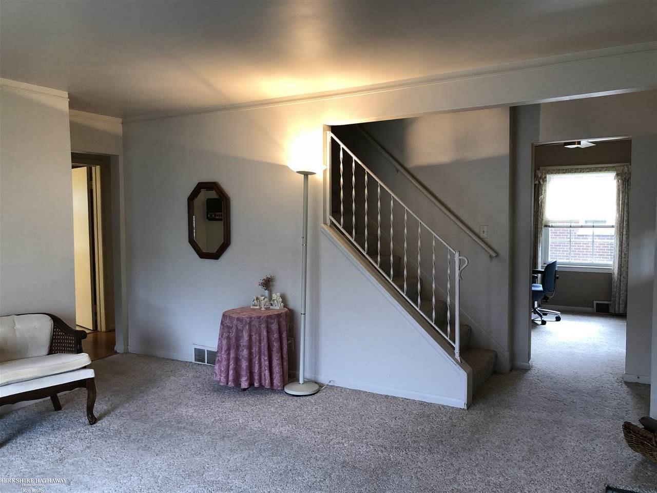 33040 Edgegrove Road Fraser, MI 48026 - Photo 22 of 48 31361975-21.JPG