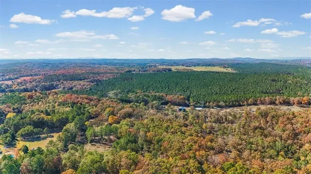 $425,000 | 110 A Williams Road Southeast, Silver Creek, GA 30173