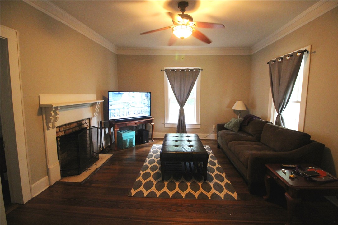 922 Cherry Street Pendleton, SC 29670 - Photo 4 of 24