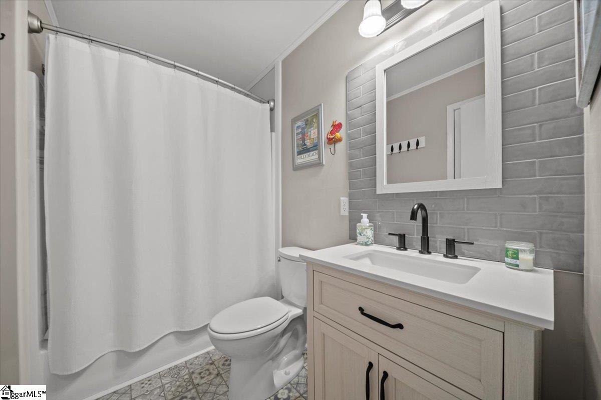 402 Tiffany Drive Anderson, SC 29625 - Photo 8 of 35