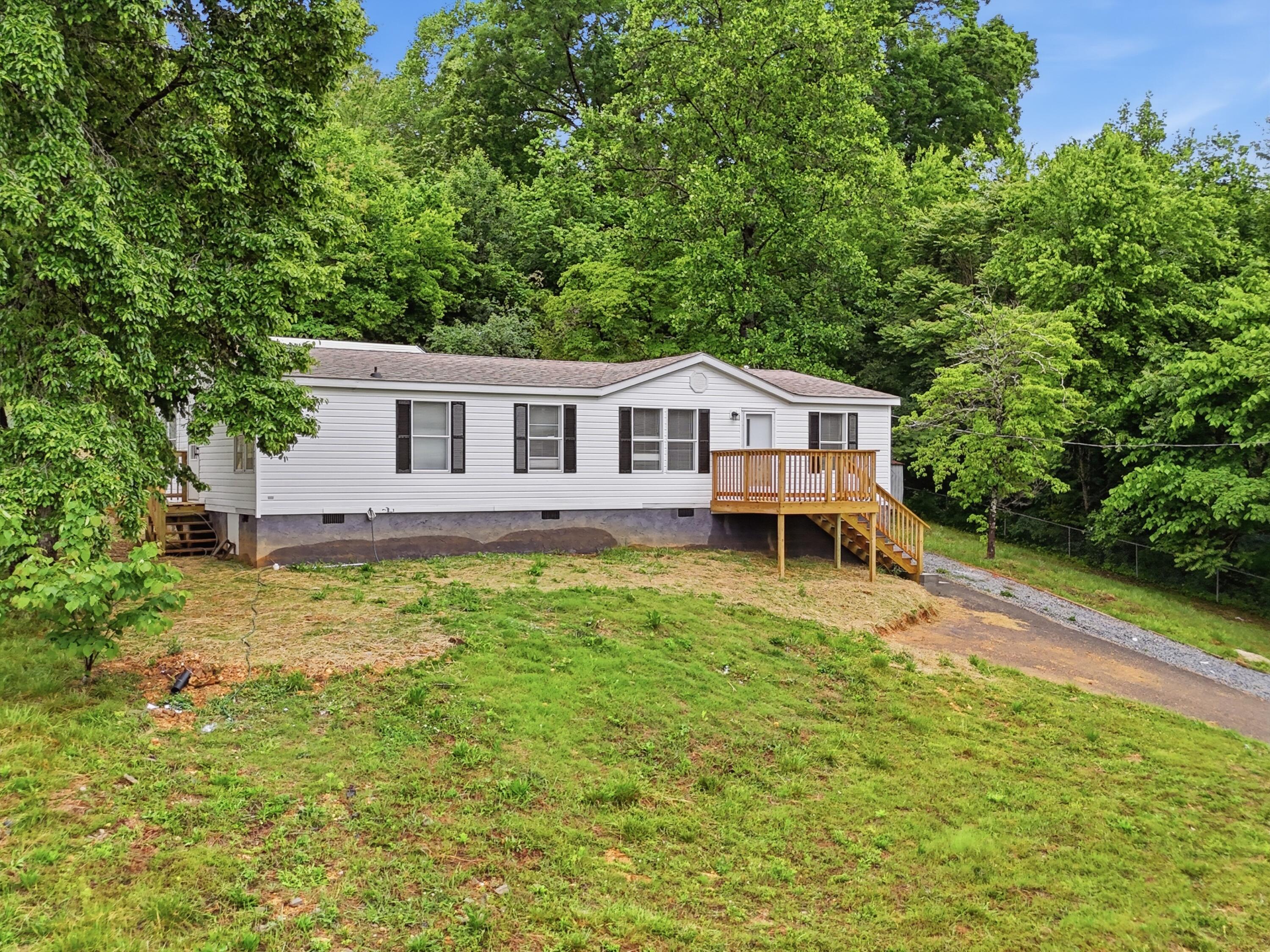 1301 River Road Decatur, TN 37322 - Photo 24 of 31 dji_20260507103339_0211_d