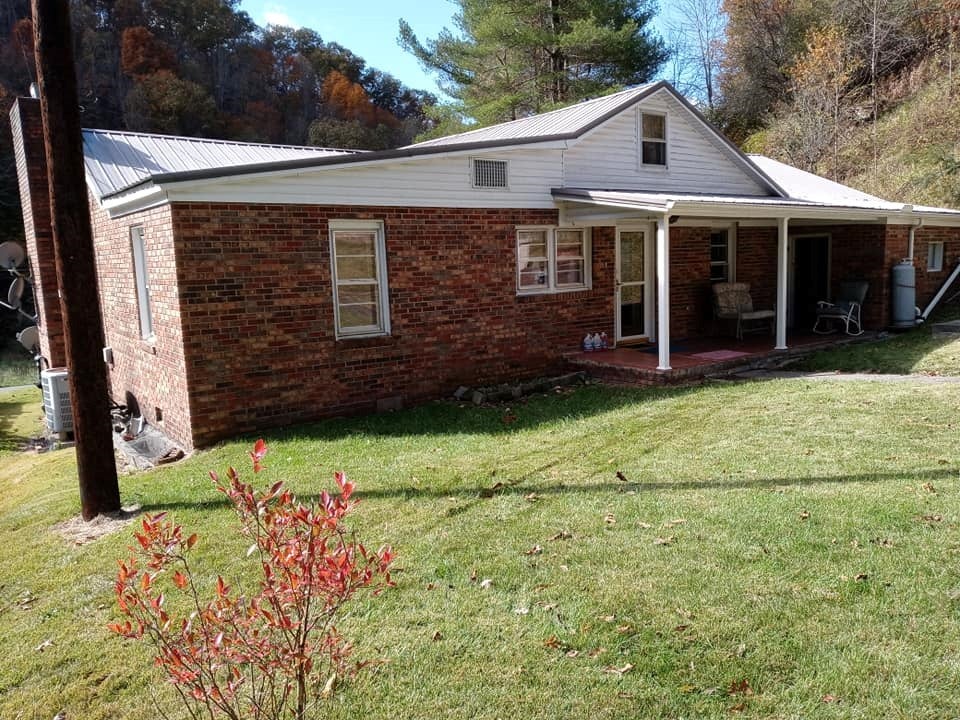 1213 Warfork Road Vansant, VA 24656 - Photo 7 of 32 Gallery Image 7
