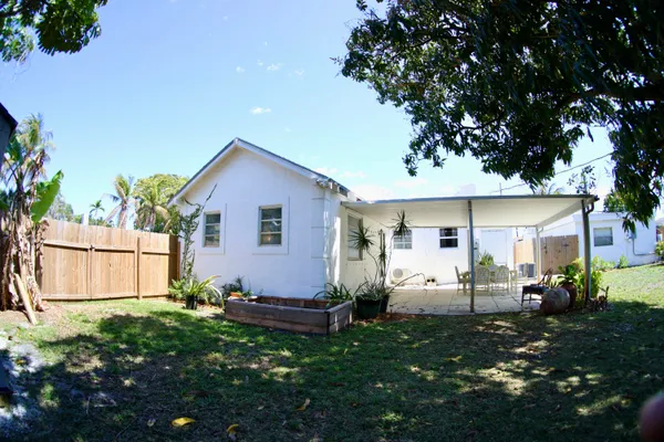 $2,995 | 620 Winters Street, West Palm Beach, FL 33405