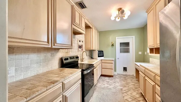 $2,995 | 620 Winters Street, West Palm Beach, FL 33405