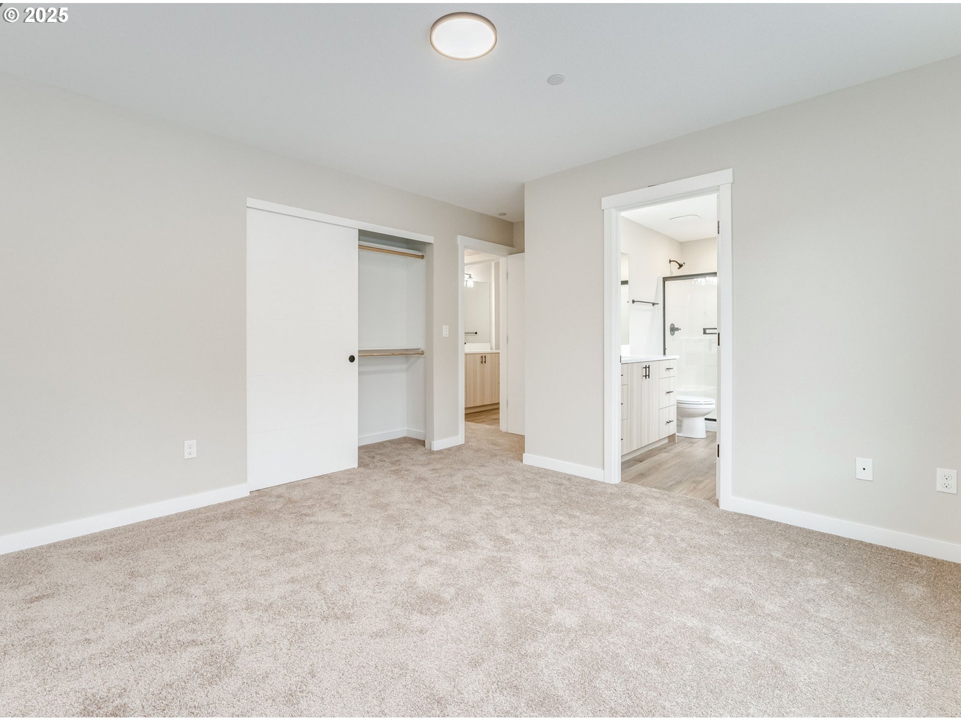 14372 Southeast Knight Street Portland, OR 97236 - Photo 10 of 20