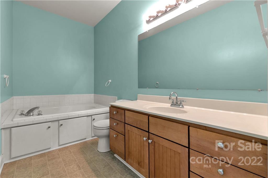 2029 Hunters Ridge Road Lancaster, SC 29720 - Photo 13 of 31 Gallery Image 13