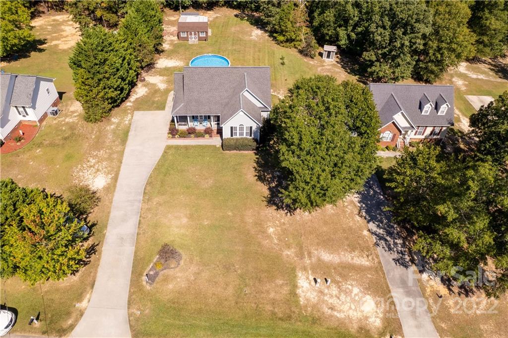 2029 Hunters Ridge Road Lancaster, SC 29720 - Photo 4 of 31 Gallery Image 4