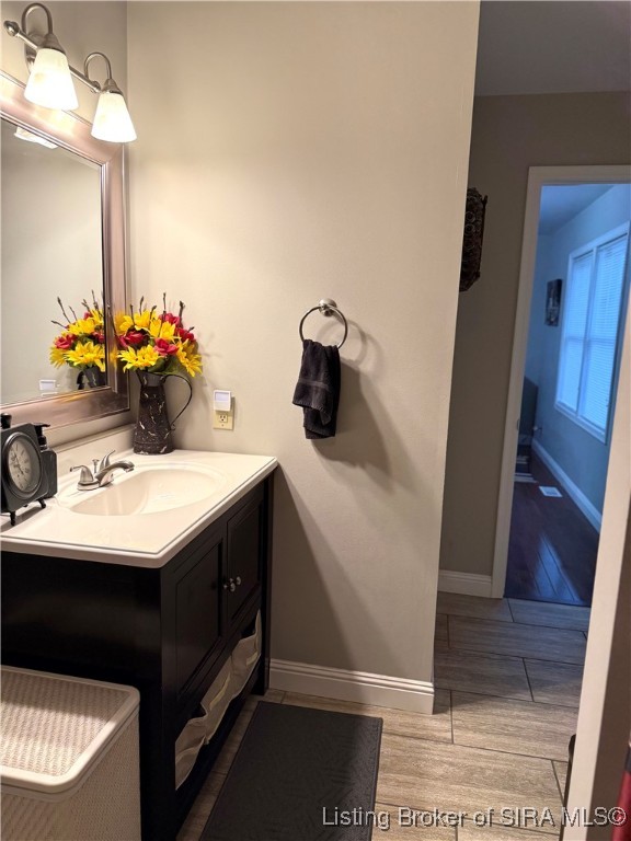 1817 South Carmel Road Hanover, IN 47243 - Photo 17 of 33 Main Bedroom Bath