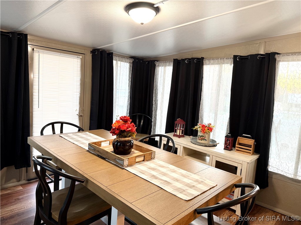 1817 South Carmel Road Hanover, IN 47243 - Photo 7 of 33 4 Season room