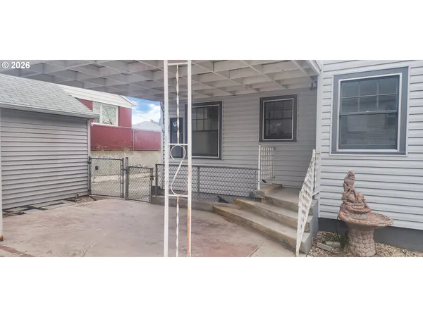 $310,000 | 627 Northwest 9th Street, Pendleton, OR 97801