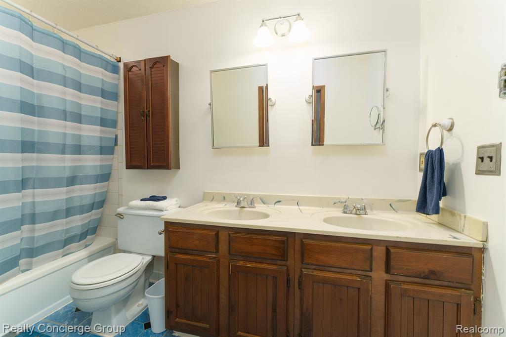 13675 Hannan Road Romulus, MI 48174 - Photo 13 of 25