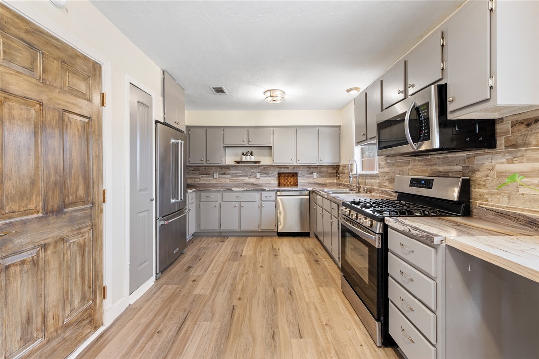 2902 Indiana Avenue Bryan, TX 77803 - Photo 10 of 24