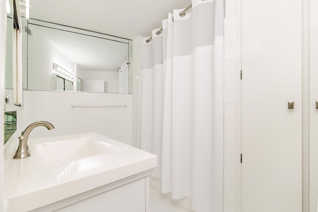 44 Cocoanut Row, Unit B124 Palm Beach, FL 33480 - Photo 7 of 28 7