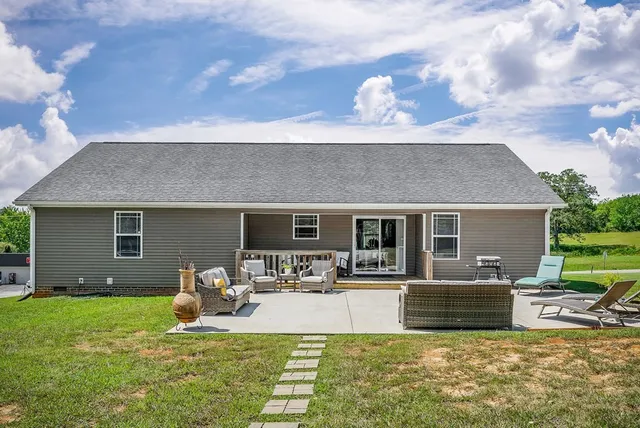 $329,900 | 235 Rickman Monterey Highway, Rickman, TN 38580