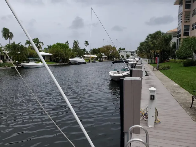 $295,000 | 1481 South Ocean Boulevard, Unit 308, Lauderdale-by-the-Sea, FL 33062