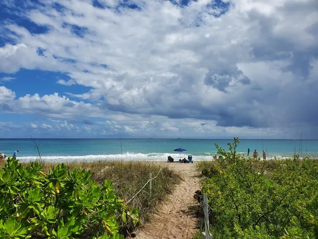 $295,000 | 1481 South Ocean Boulevard, Unit 308, Lauderdale-by-the-Sea, FL 33062