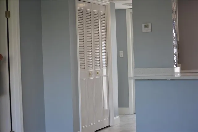 $295,000 | 1481 South Ocean Boulevard, Unit 308, Lauderdale-by-the-Sea, FL 33062