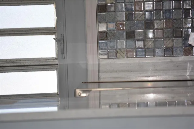 $295,000 | 1481 South Ocean Boulevard, Unit 308, Lauderdale-by-the-Sea, FL 33062