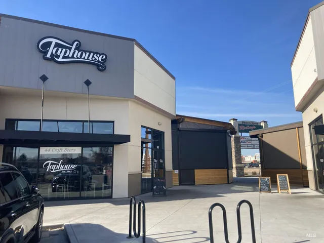 $450,000 | 203 South Koyukuk Avenue, Star, ID 83669