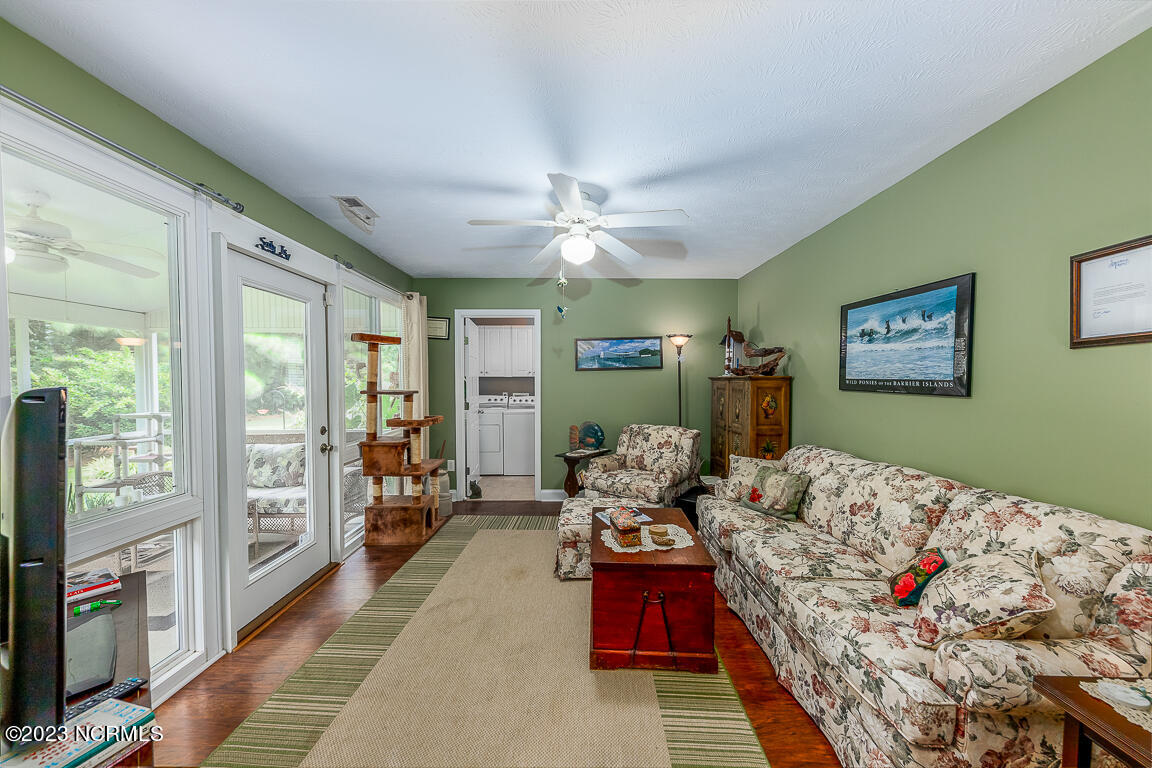 404 Neuchatel Road New Bern, NC 28562 - Photo 9 of 20 IMG_9524-Edit