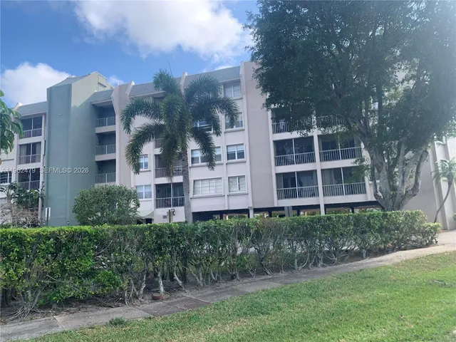 $199,995 | 505 Spencer Drive, Unit 101, West Palm Beach, FL 33409
