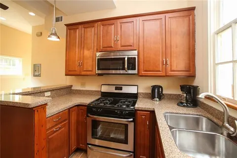 $1,600 | 1423 North Villere Street, Unit B, New Orleans, LA 70116