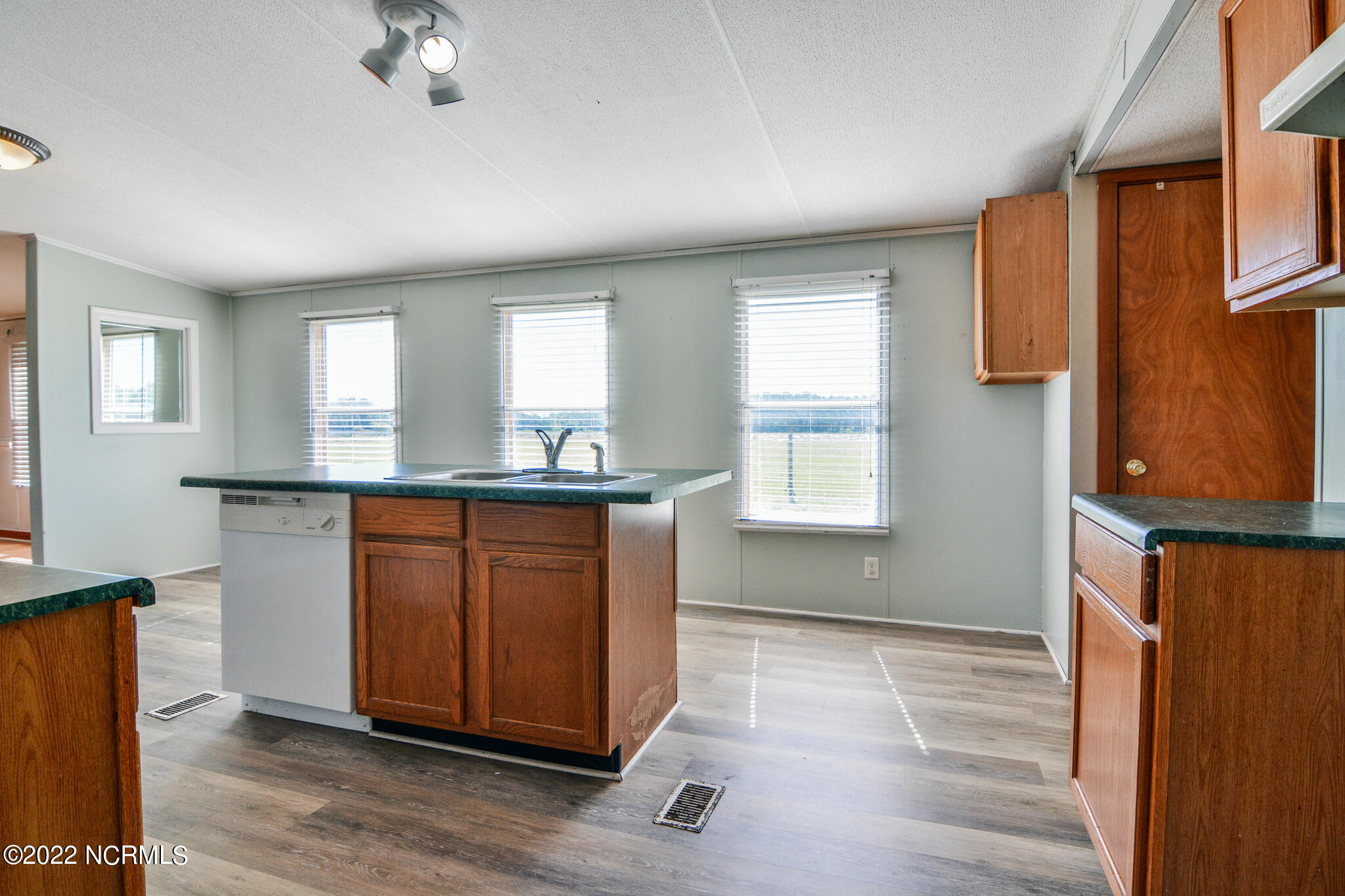 141 Wilson Road Fremont, NC 27830 - Photo 9 of 24 141-Kitchen4