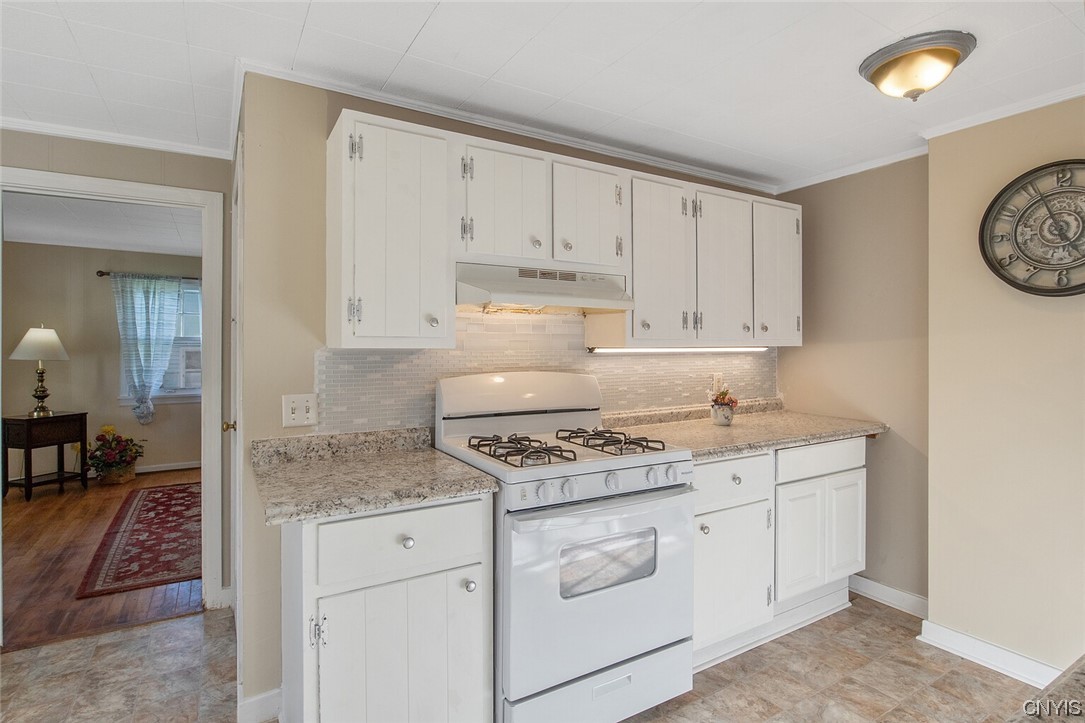 132 Ruth Avenue Syracuse, NY 13210 - Photo 13 of 36