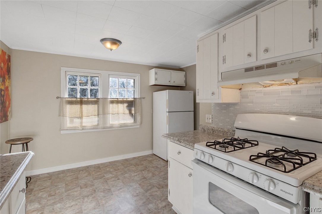 132 Ruth Avenue Syracuse, NY 13210 - Photo 14 of 36