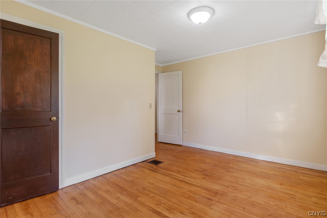 132 Ruth Avenue Syracuse, NY 13210 - Photo 16 of 36