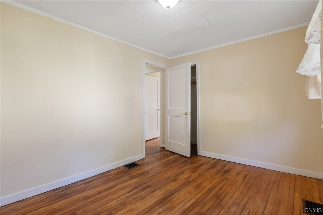 132 Ruth Avenue Syracuse, NY 13210 - Photo 23 of 36