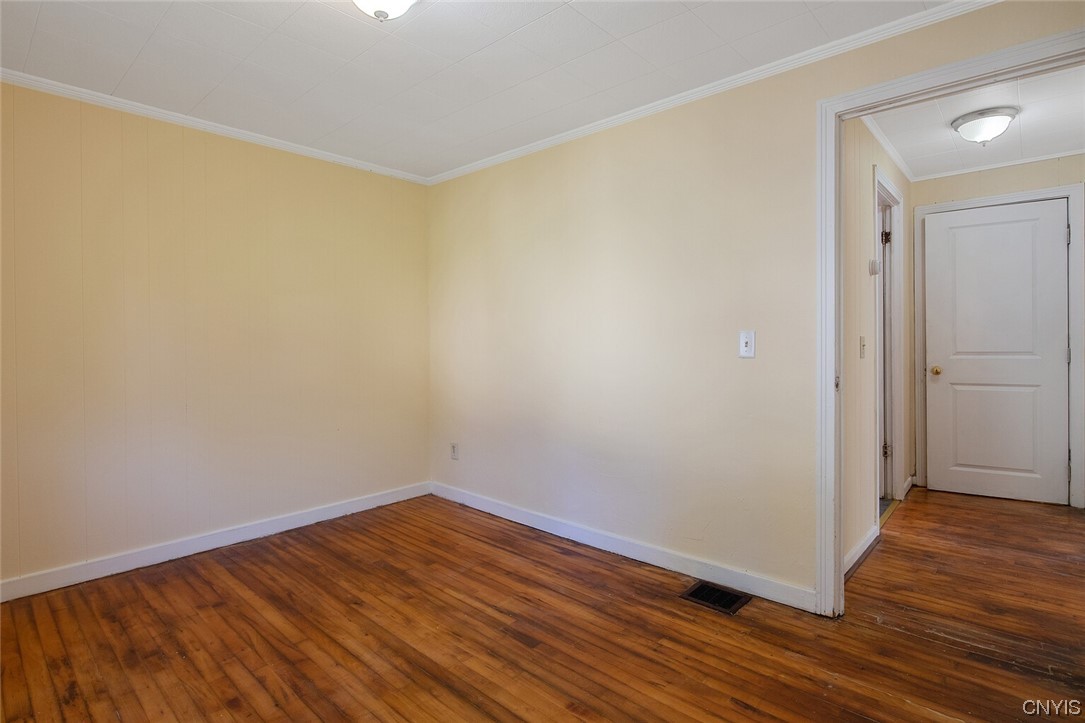 132 Ruth Avenue Syracuse, NY 13210 - Photo 25 of 36