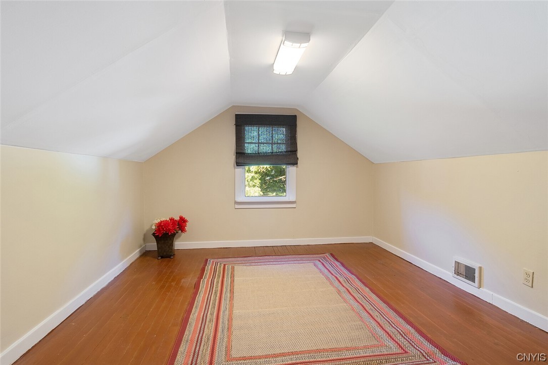 132 Ruth Avenue Syracuse, NY 13210 - Photo 29 of 36