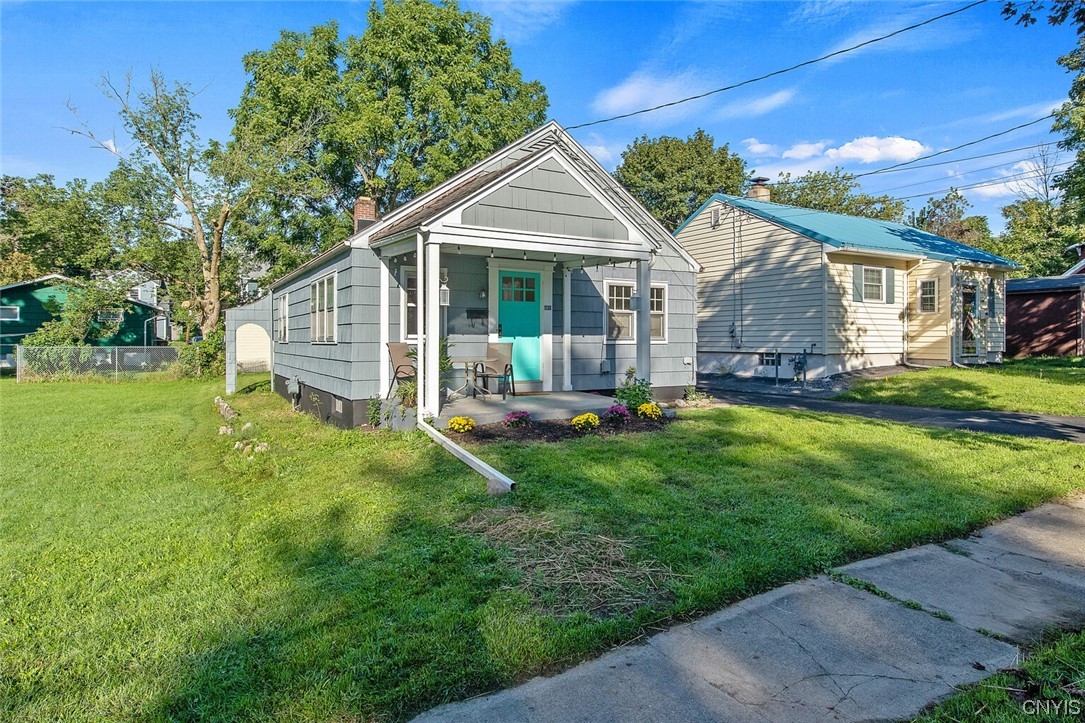 132 Ruth Avenue Syracuse, NY 13210 - Photo 3 of 36 Beautiful covered front porch perfect for morning