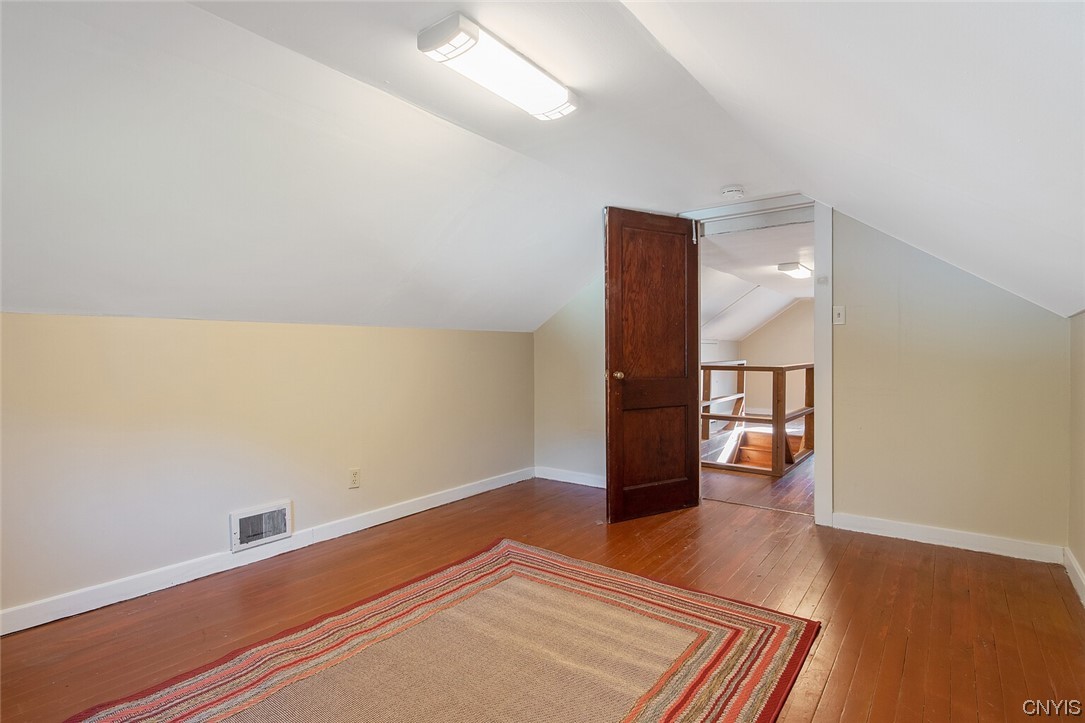 132 Ruth Avenue Syracuse, NY 13210 - Photo 31 of 36