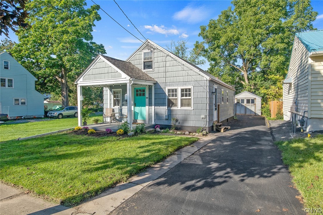 132 Ruth Avenue Syracuse, NY 13210 - Photo 4 of 36