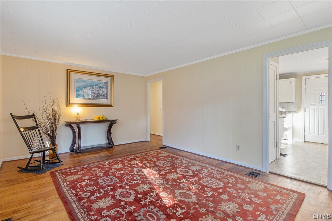 132 Ruth Avenue Syracuse, NY 13210 - Photo 8 of 36