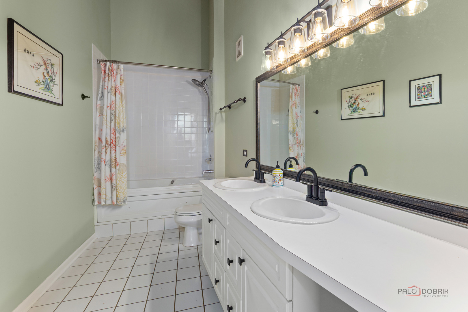 1801 West Larchmont Avenue, Unit 305 Chicago, IL 60613 - Photo 26 of 36