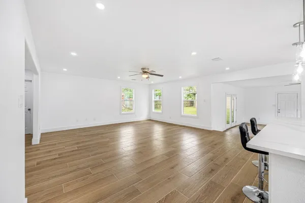 $429,999 | 1214 Main Street, Alvin, TX 77511