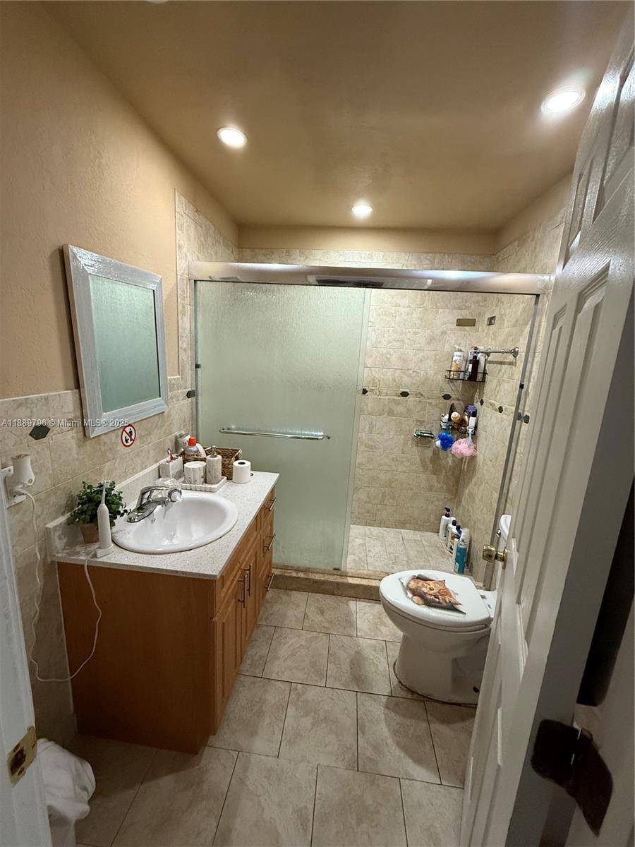 12850 Southwest 14th Street Miami, FL 33184 - Photo 3 of 12