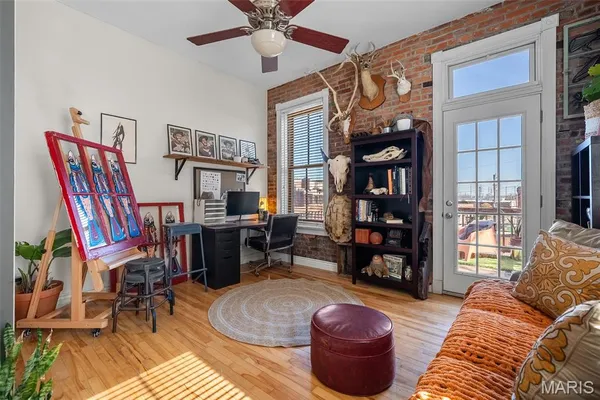 $425,000 | 2316 South 9th Street, St. Louis, MO 63104